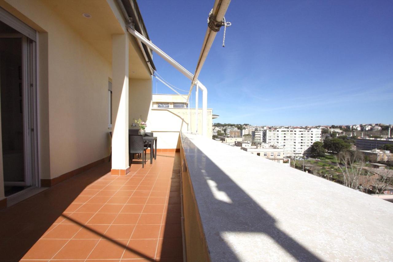 Sunny Flaminio Terrace Penthouse Lejlighed